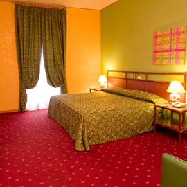 chambre triple h&ocirc;tel laurentia